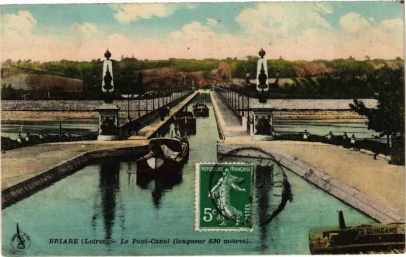 Carte postale ancienne Briare - Le Pont-Canal (longueur 630metres) à Briare