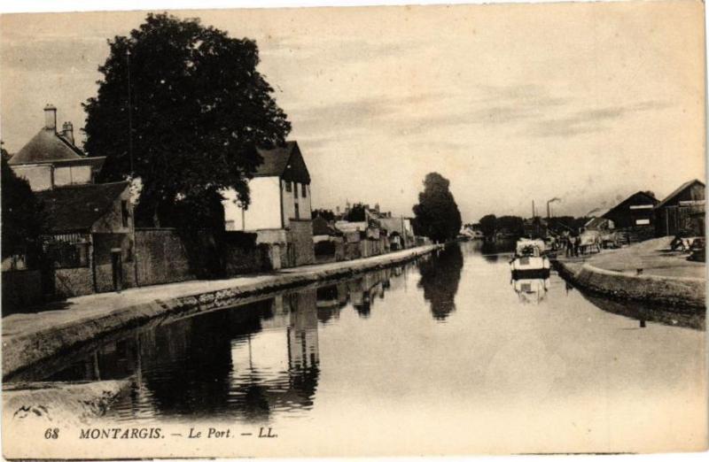 Carte postale ancienne Montargis - Le Port à Montargis