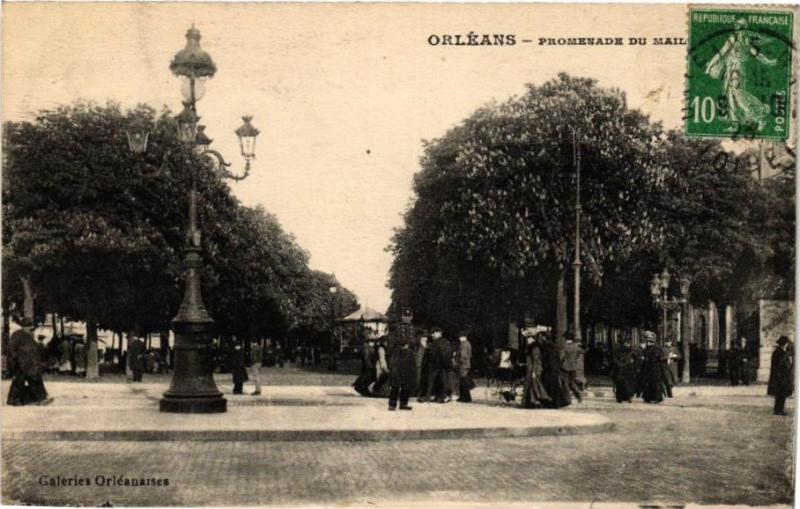 Carte postale ancienne Orleans - Panorama du Mail à Orléans