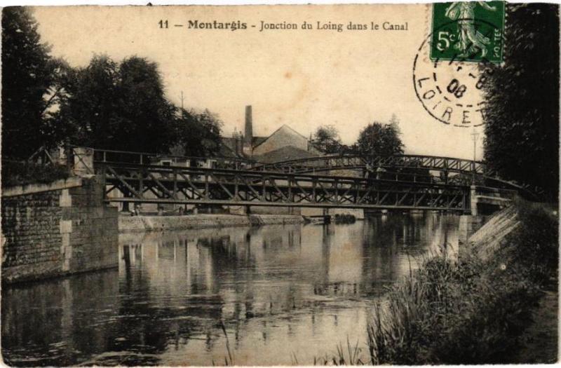 Carte postale ancienne Montargis - Jonction du Loing dans le Canal à Montargis