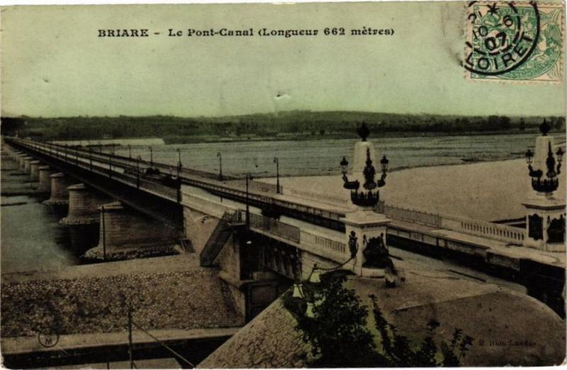 Carte postale ancienne Briare - Le Pont-Canal (Longueur 662 metres) à Briare