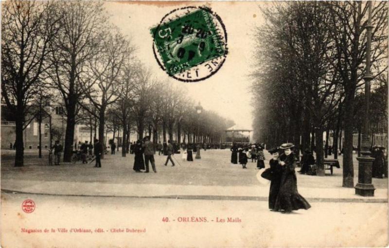 Carte postale ancienne Orleans - Les Mails à Orléans
