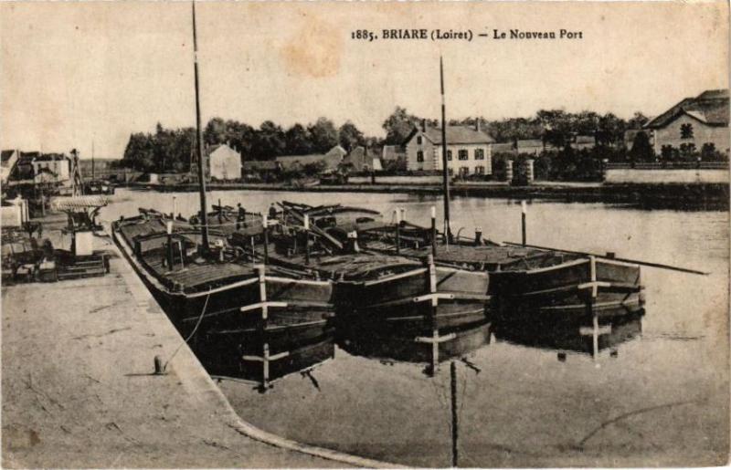 Carte postale ancienne Briare - Le Nouveau Port à Briare