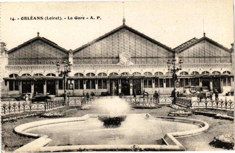 Carte postale ancienne Orleans - La Gare à Orléans