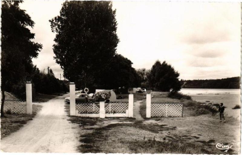 Carte postale ancienne Jargeau - Camping de l'Ile au Moulin à Jargeau