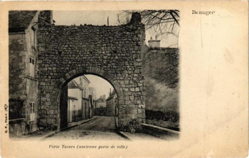 Carte postale ancienne Beaugency - Porte Tavers à Beaugency