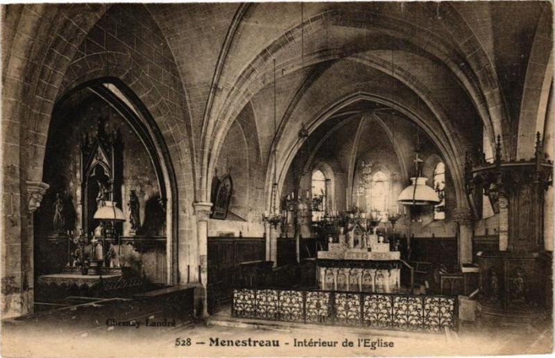 Carte postale ancienne Menestreau - Interieur de l'Eglise