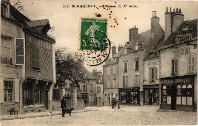 Carte postale ancienne Beaugency - Maison du X siecle à Beaugency