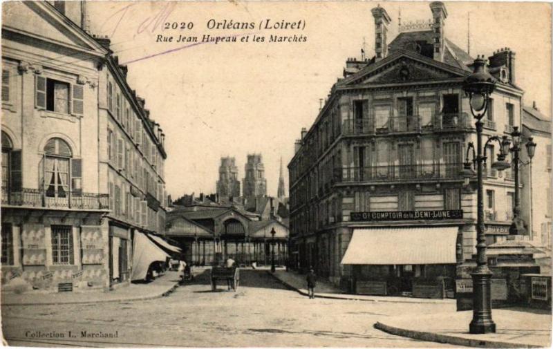 Carte postale ancienne Orleans - Rue Jean Hupeau et les Marches à Orléans