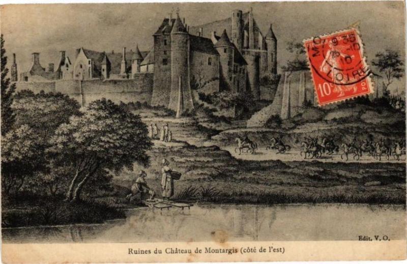Carte postale ancienne Ruines du Chateau de Montargis (cote de l'est) à Montargis