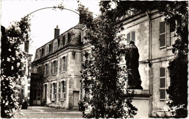 Carte postale ancienne Maison de Repos et de Convolescente Notre-Dame de la Solitude