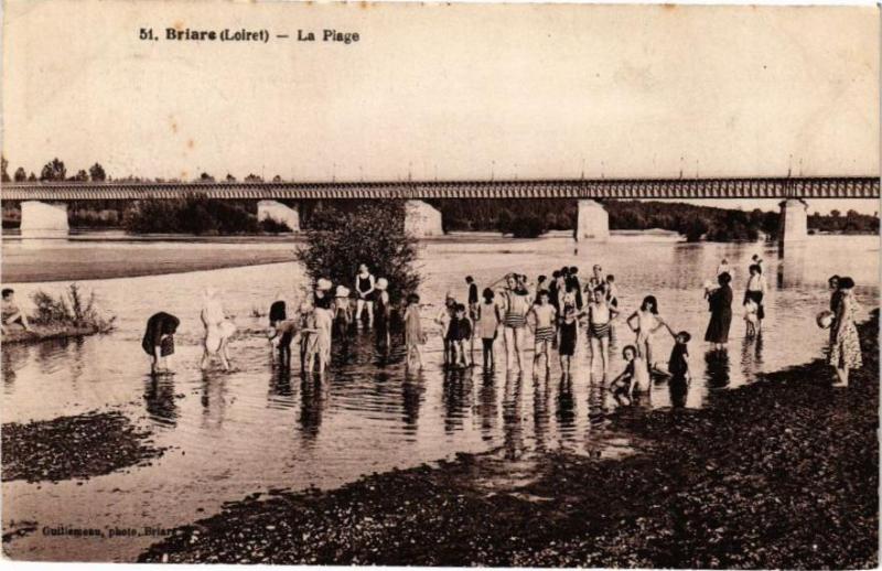 Carte postale ancienne Briare - La Plage à Briare