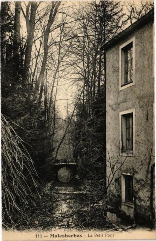 Carte postale ancienne Malesherbes - Le Petit Pont