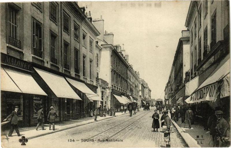 Carte postale ancienne Tours-Rue Nationale à Tours