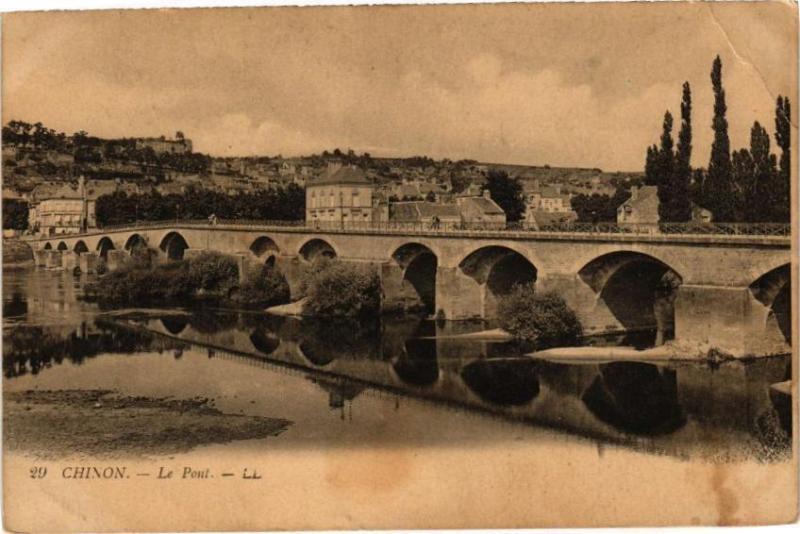 Carte postale ancienne Chinon - Le Pont à Chinon