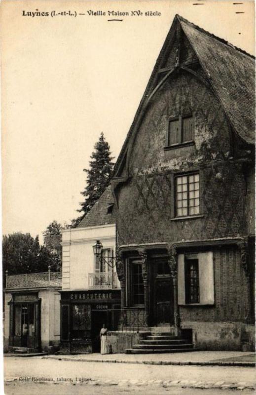 Carte postale ancienne Luynes - Vieille Maison Xv siécle à Luynes