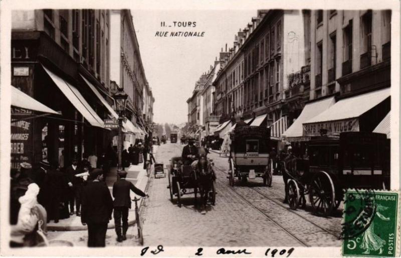 Carte postale ancienne Tours-Rue Nationale à Tours