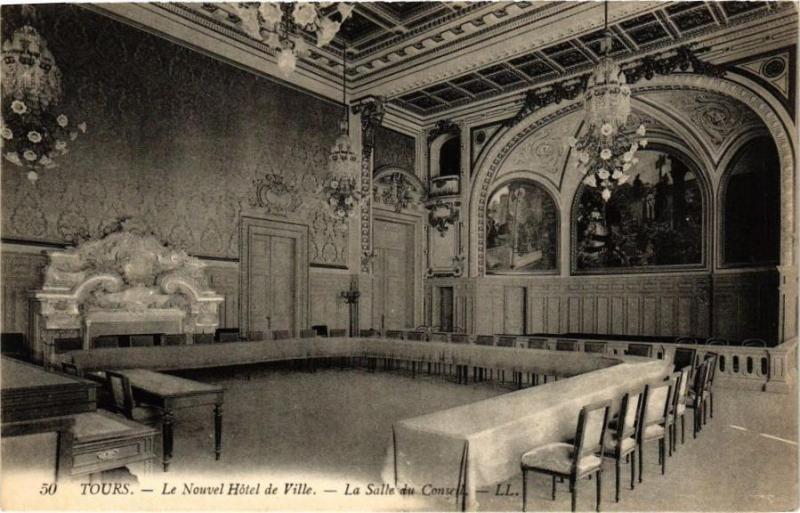Carte postale ancienne Tours-Le Nouvel Hotel de Ville-La Salle du Conseil à Tours