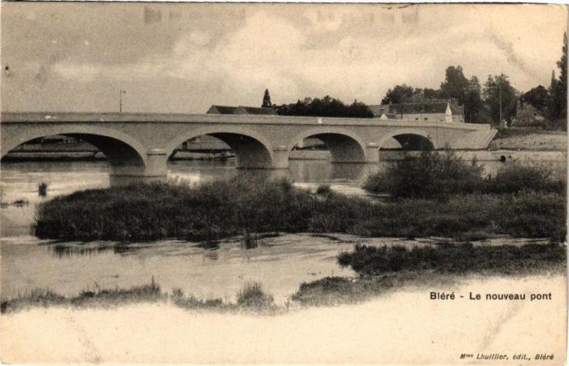Carte postale ancienne Blere - Le nouveau pont à Bléré