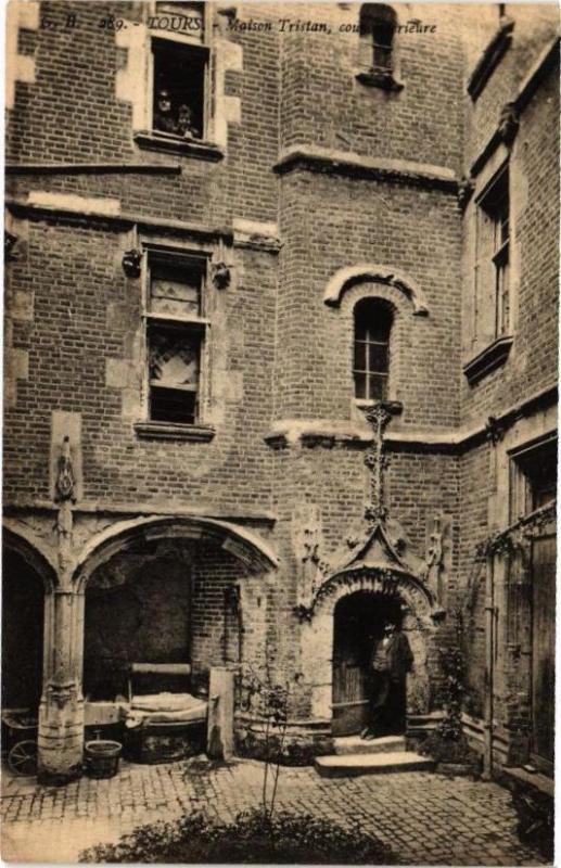 Carte postale ancienne Tours - La Maison Tristan cour intérieure à Tours