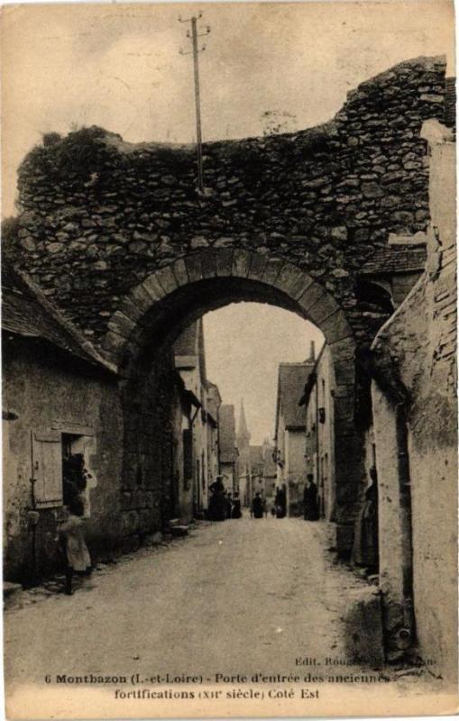 Carte postale ancienne Montbazon(I.-et -Loire)-Porte d'entrée des anciennes fortifications(229235) à Montbazon