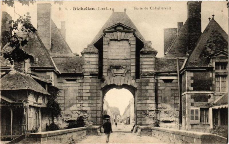 Carte postale ancienne Richelieu (I. et L.) - Porte de Chatellerault à Richelieu