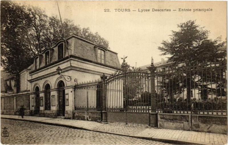 Carte postale ancienne Tours - Lycée Descartes - Entrée principale à Tours