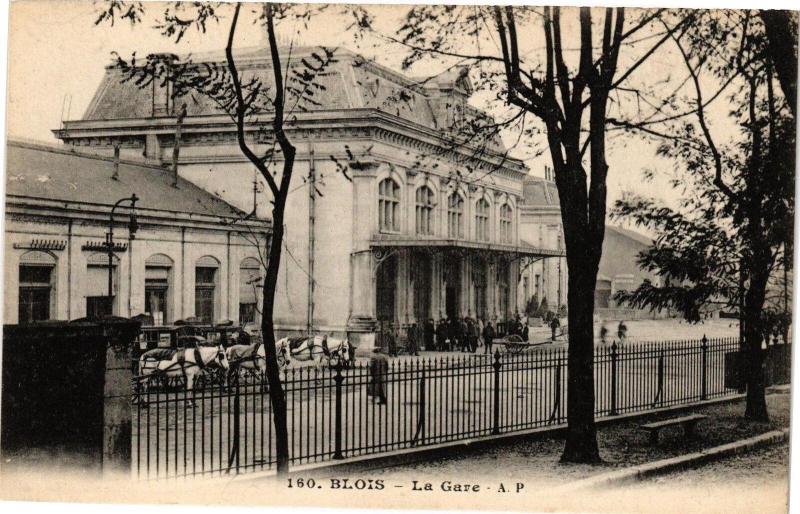 Carte postale ancienne Blois - La Gare à Blois