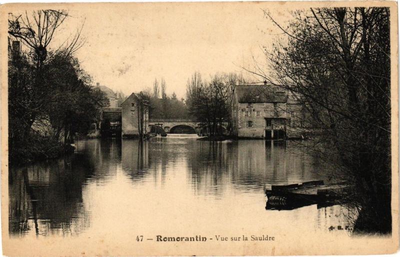 Carte postale ancienne Romorantin - Vue sur la Sauldre