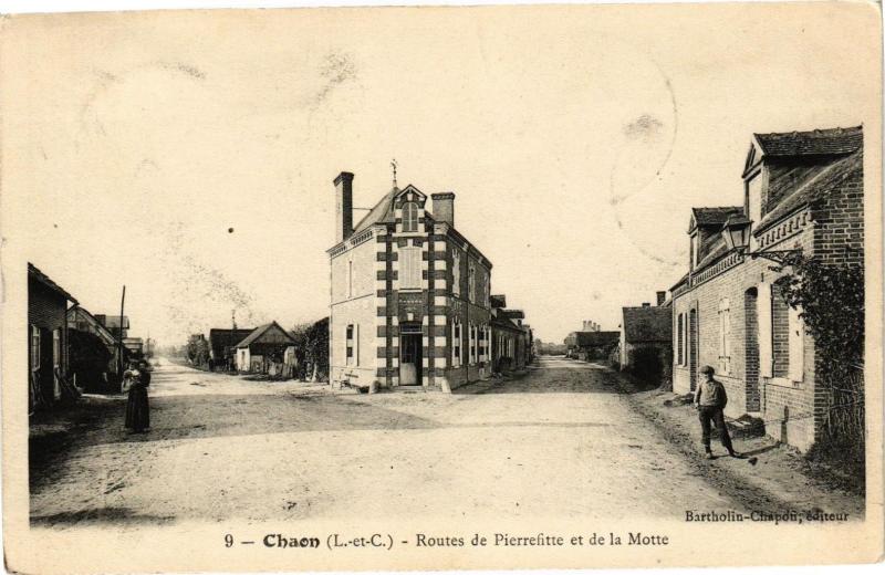 Carte postale ancienne Chaon (L.-et-C.) - Routes de Pierrefitte et de la Motte à Chaon