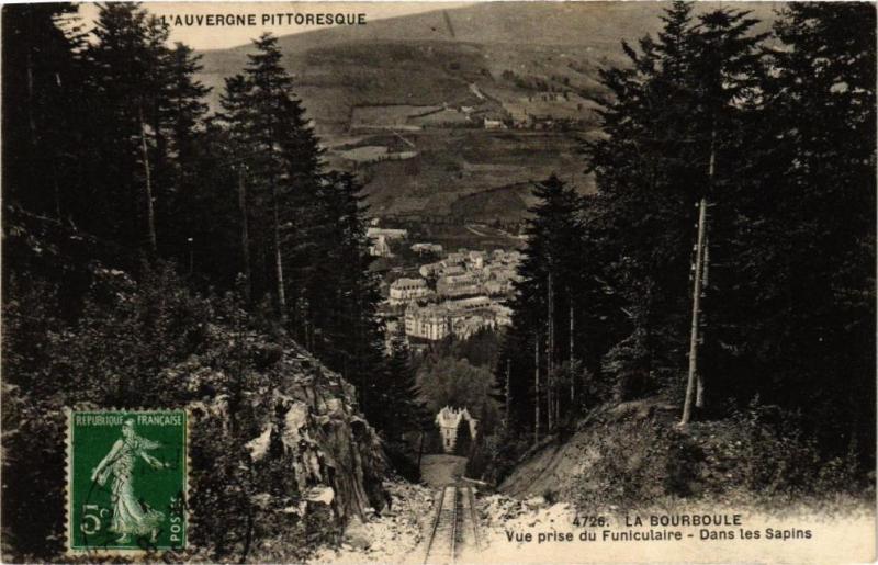 Carte postale ancienne La Bourboule - Vue prise du Funiculaire - Dans les SAPins à La Bourboule