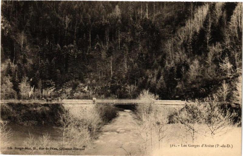 Carte postale ancienne Les Gorges d'Aveze (P.-de-D.)