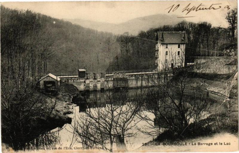Carte postale ancienne La Bourboule-Le Barrage et le Lac à La Bourboule