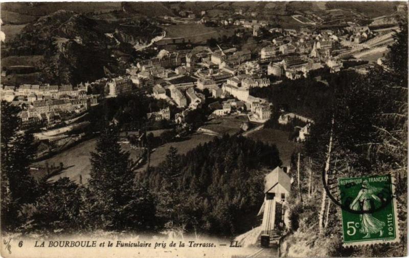 Carte postale ancienne La Bourboule et le Funiculaire pris de la Terrasse à La Bourboule