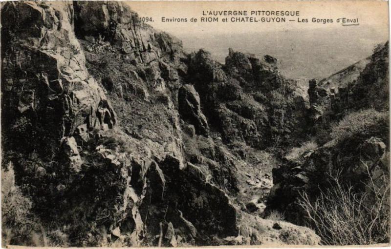 Carte postale ancienne Env. de Riom et Chatel-Guyon - Les Gorges d'Enval à Enval
