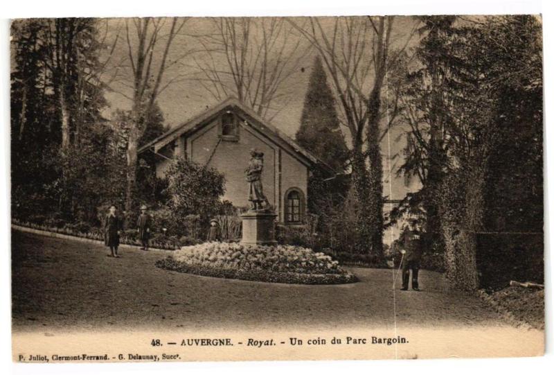 Carte postale ancienne Royat - Un coin du parc bargoin à Royat