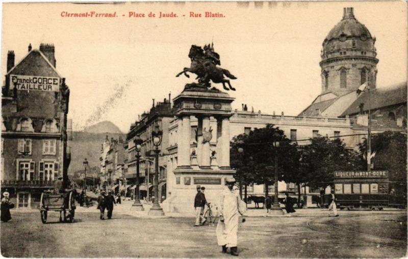 Carte postale ancienne Clermont-Ferrand-Place de Jaude - Rue Blatin à Clermont-Ferrand
