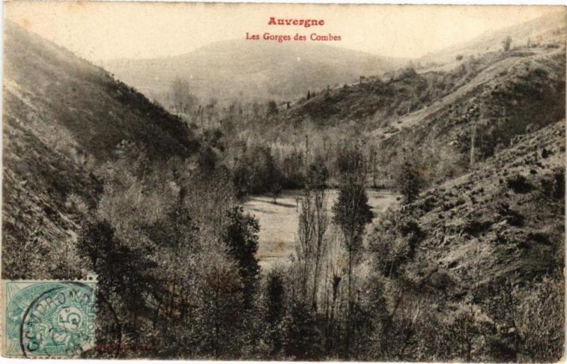 Carte postale ancienne Auvergne - Les Gorges des Combes