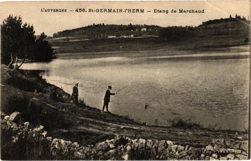 Carte postale ancienne Saint-Germain l'Herm - Etang de Marchaud à Saint-Germain-l'Herm