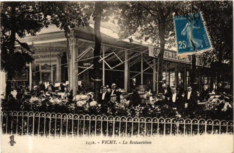 Carte postale ancienne Vichy La Restauration à Vichy