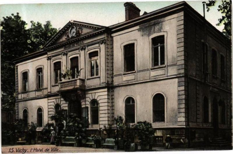 Carte postale ancienne Ed. Aqua 15 Vichy Hotel de Ville à Vichy