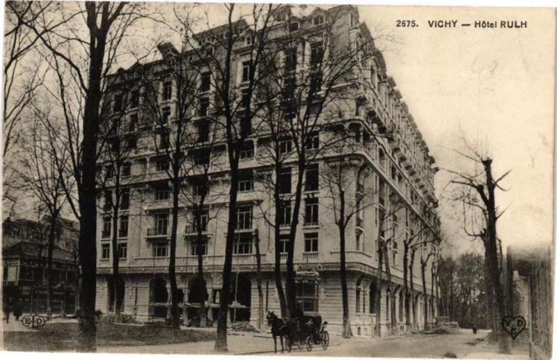 Carte postale ancienne Vichy Hotel Rulh à Vichy