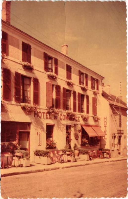 Carte postale ancienne Cerilly-Hotel du Commerce