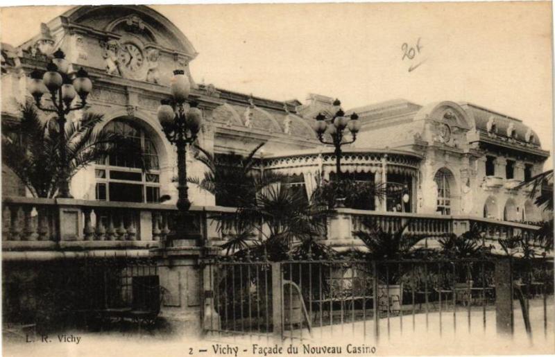 Carte postale ancienne Vichy Facade du Nouveau Casino à Vichy