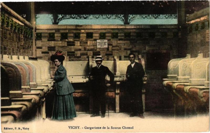 Carte postale ancienne Vichy Gargarisme de la Source Chomel à Vichy