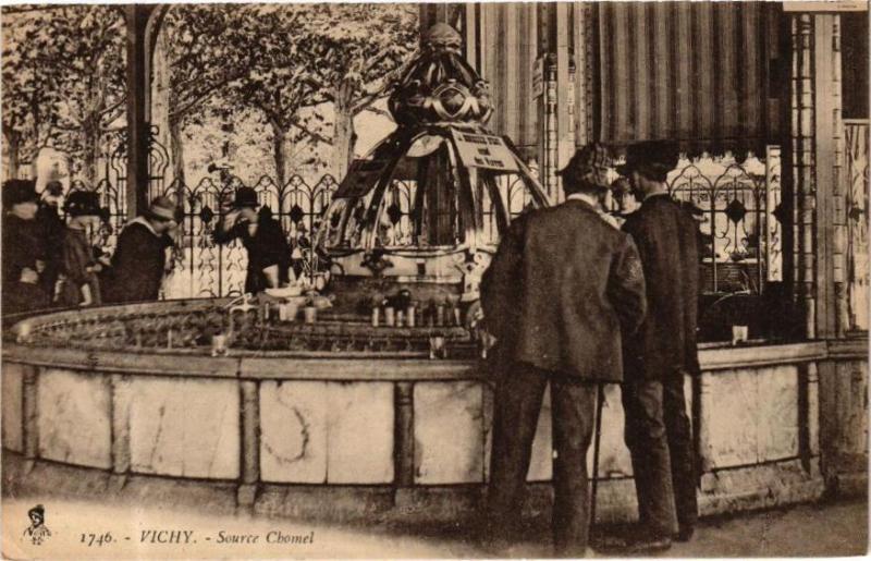 Carte postale ancienne Vichy Source Chomel à Vichy
