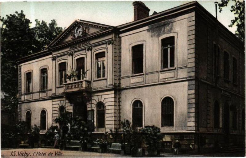Carte postale ancienne Ed. Aqua 15 Vichy Hotel de Ville à Vichy
