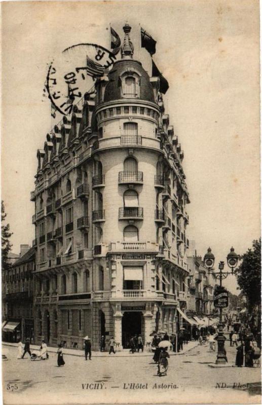 Carte postale ancienne Vichy - L'Hotel Astoria à Vichy
