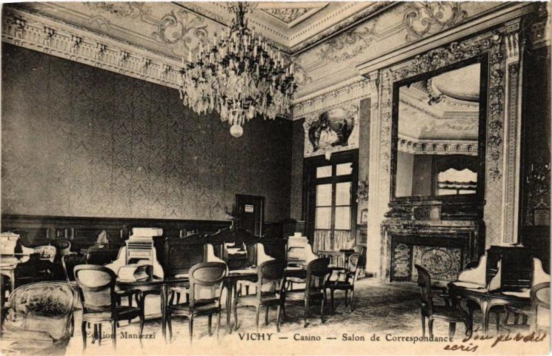 Carte postale ancienne Vichy - Casino - Salon de Correspondance à Vichy