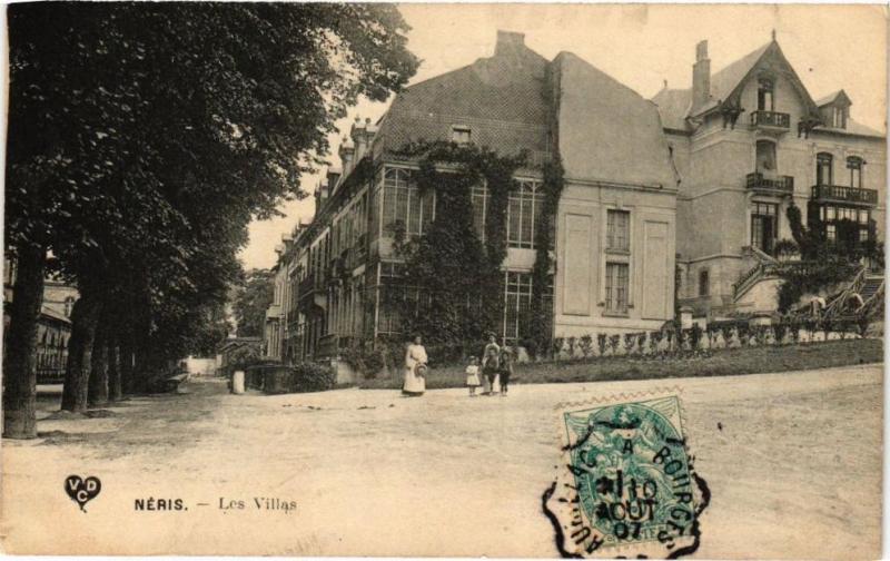 Carte postale ancienne Neris - Les Villas